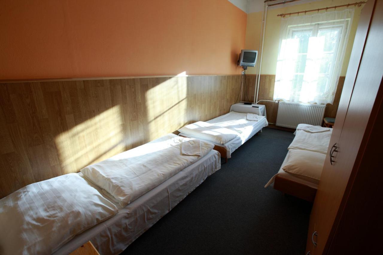 Hotel Slavie Klášterec nad Ohří エクステリア 写真