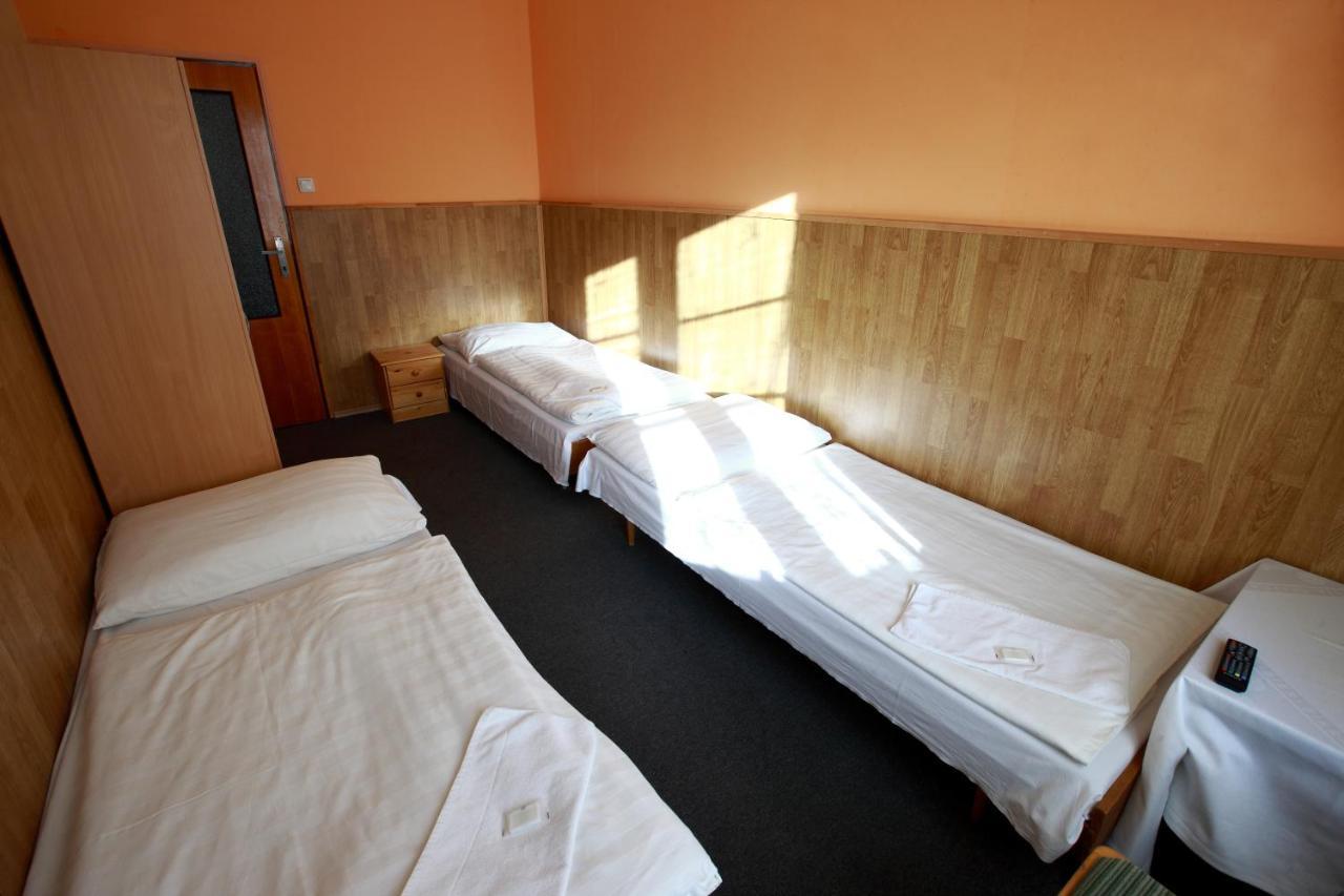 Hotel Slavie Klášterec nad Ohří エクステリア 写真